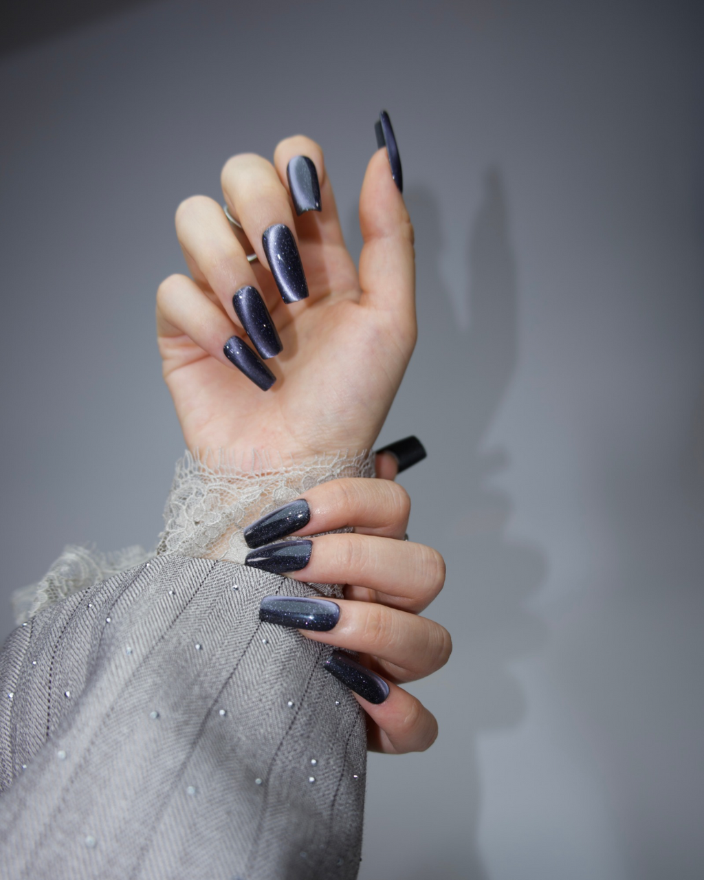 Dark Purple, Cat-eye, Press-Ons worn on hands, Long Square, everyday look