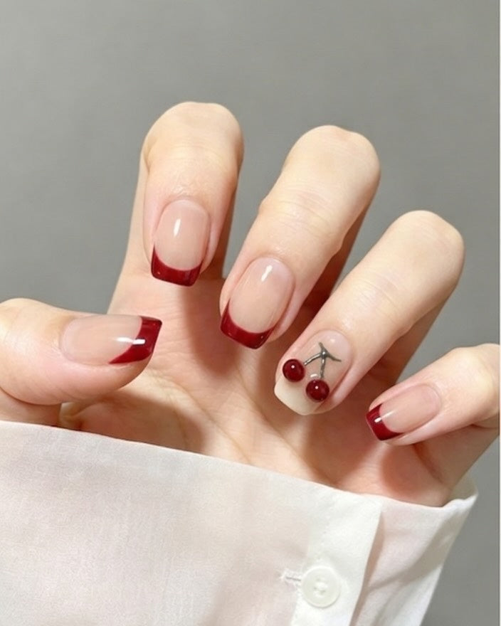 French press ons short squoval worn on hands, everyday look