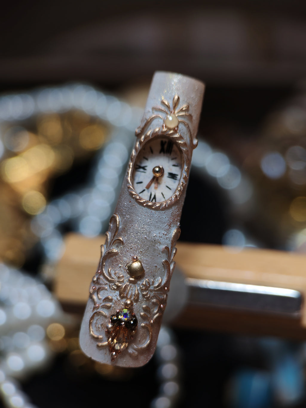 Press on nails, long coffin, 3D soft gel reusable, gold